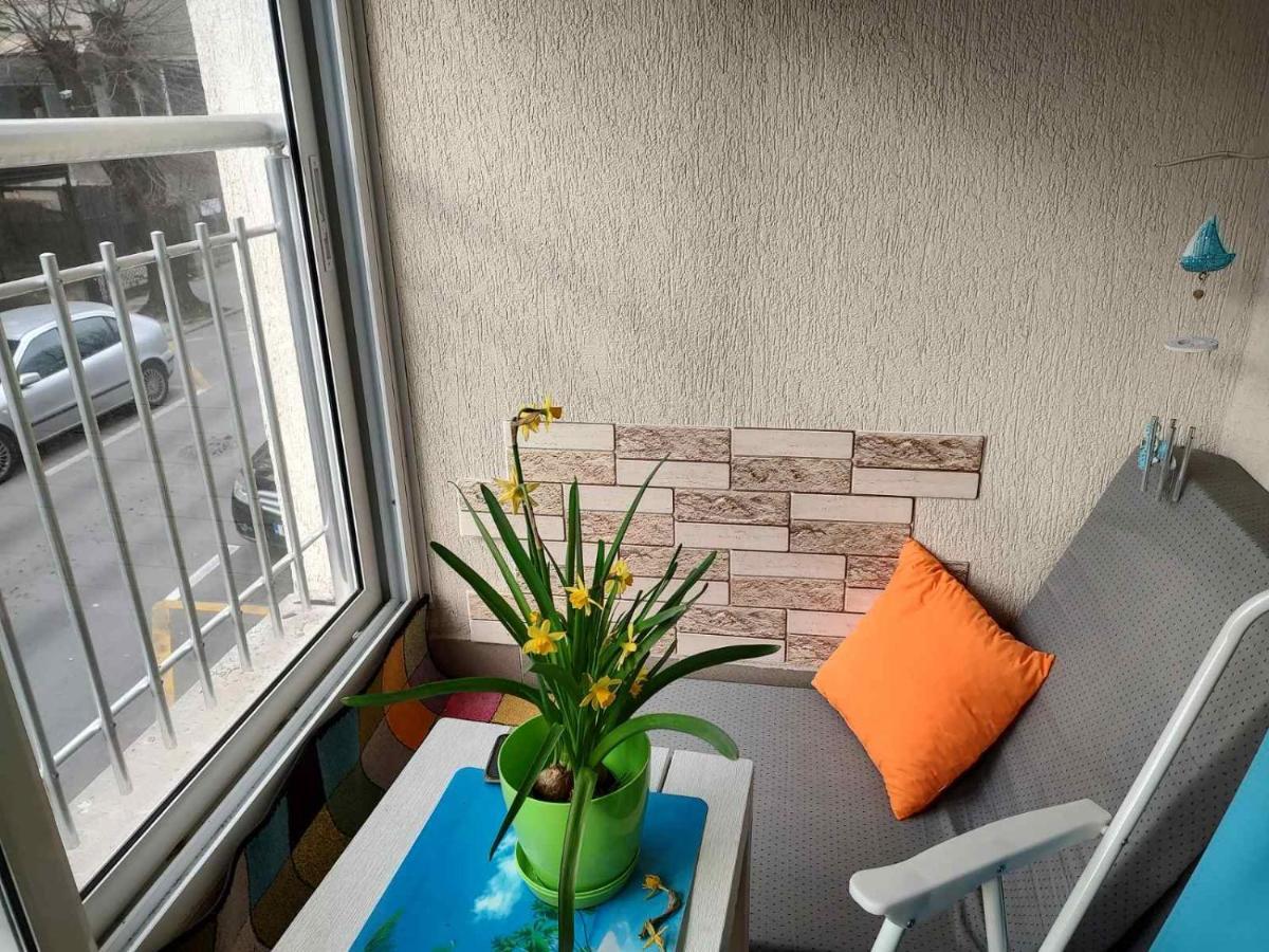 Вселена Appartement Varna Buitenkant foto