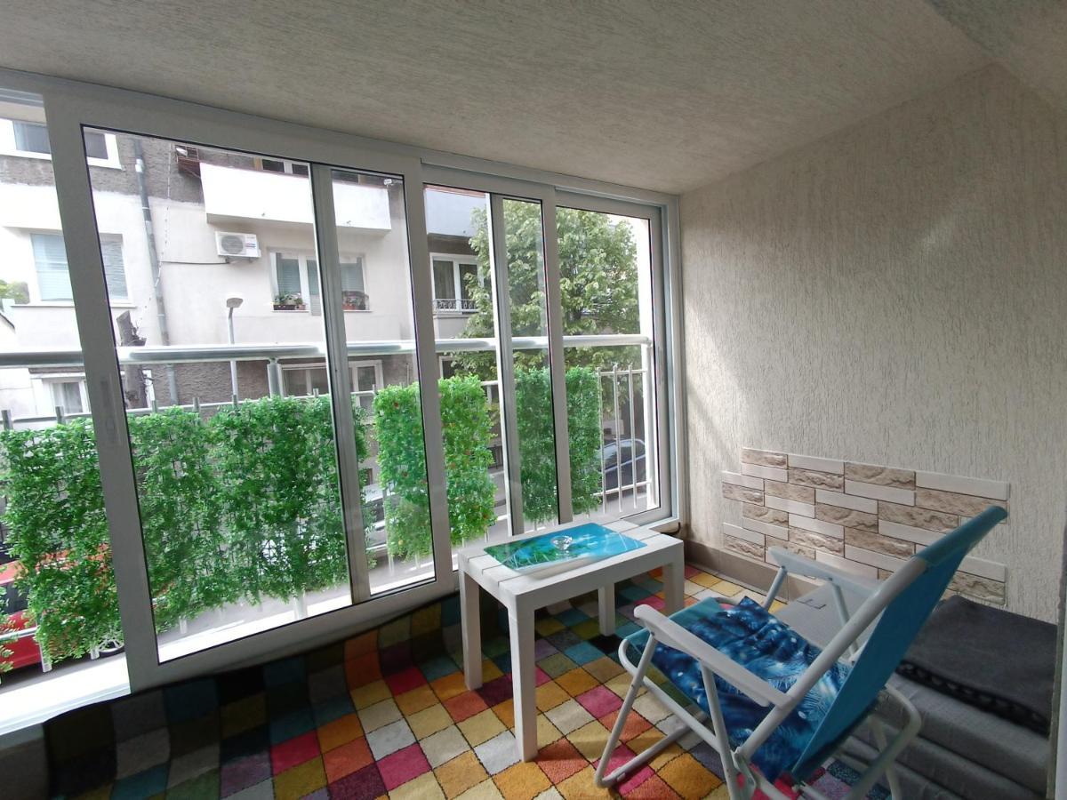 Вселена Appartement Varna Buitenkant foto